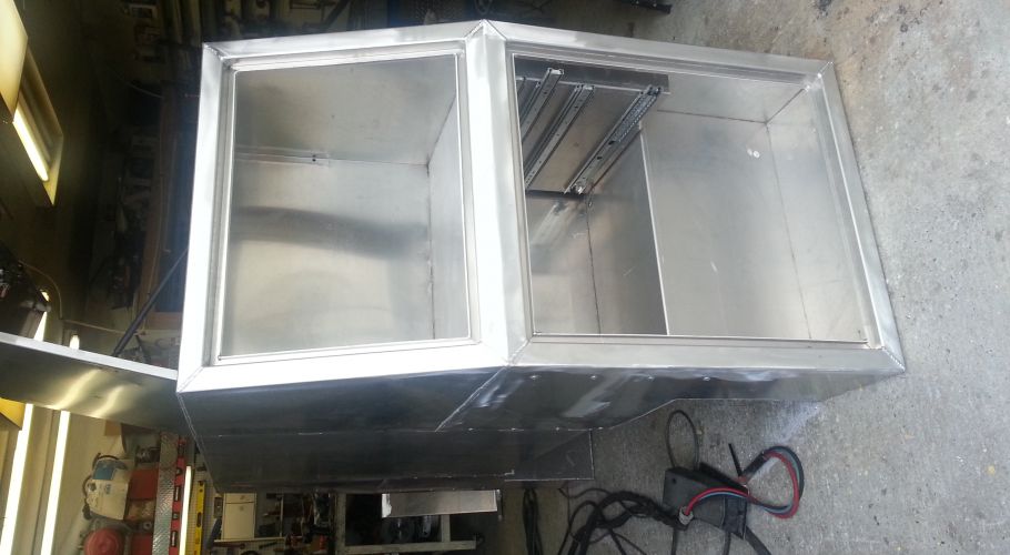 Custom-Alum-Box-4